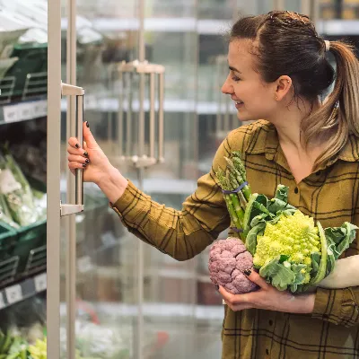 Refrigerated containers or supermarket produce